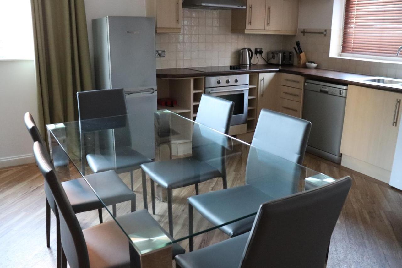 Century Wharf Apartments By Urban Space Cardiff Luaran gambar