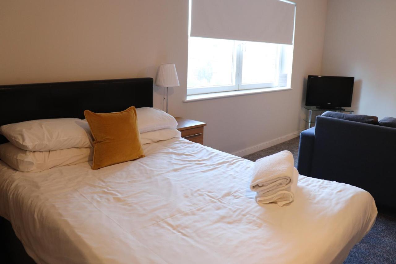 Century Wharf Apartments By Urban Space Cardiff Luaran gambar