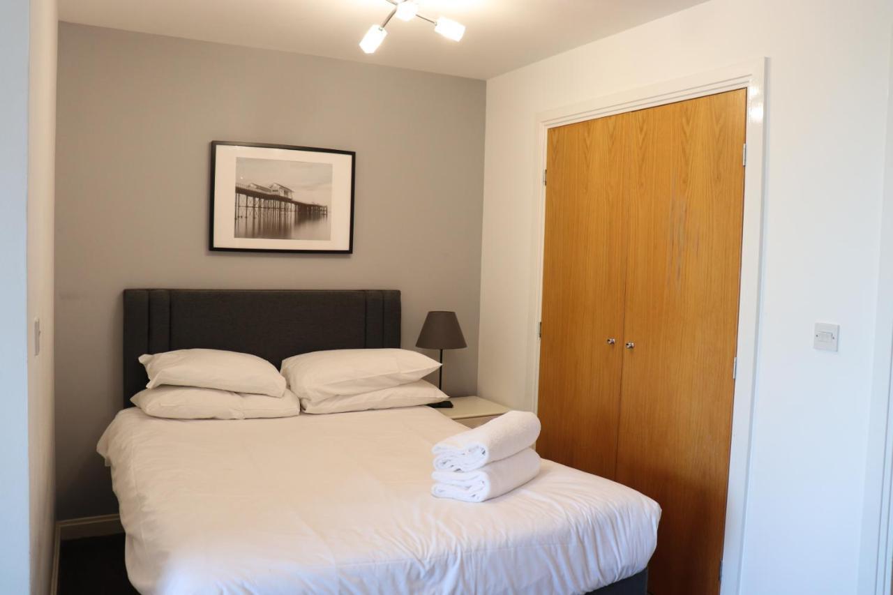 Century Wharf Apartments By Urban Space Cardiff Luaran gambar