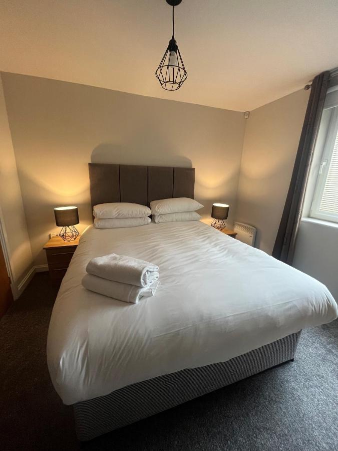 Century Wharf Apartments By Urban Space Cardiff Luaran gambar