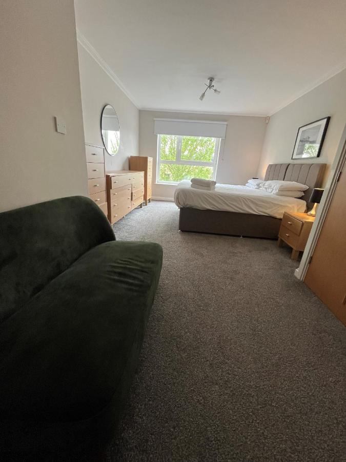 Century Wharf Apartments By Urban Space Cardiff Luaran gambar