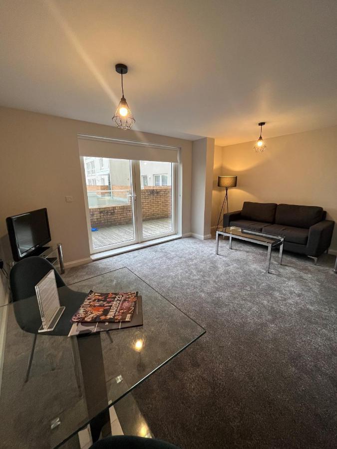 Century Wharf Apartments By Urban Space Cardiff Luaran gambar