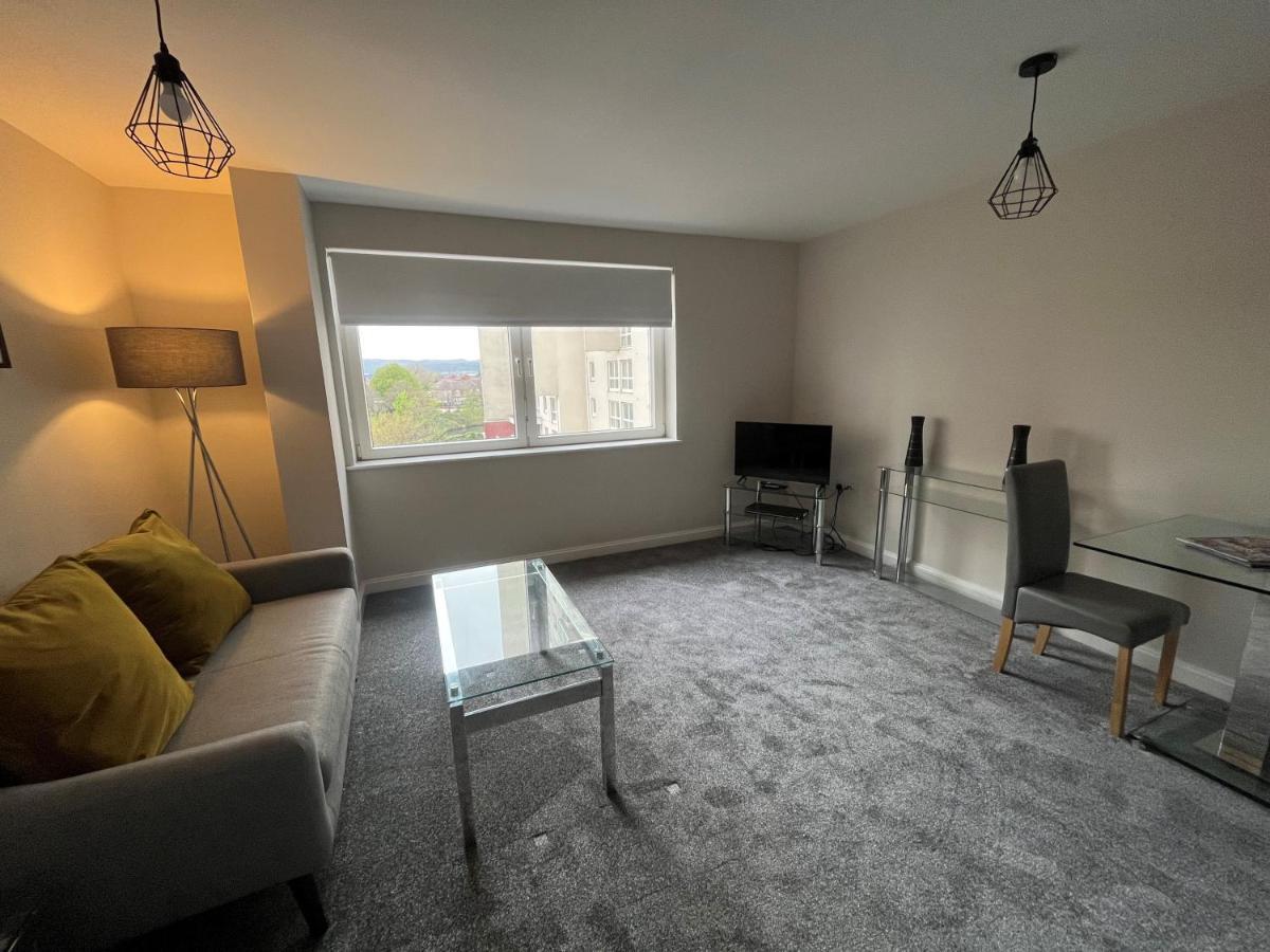 Century Wharf Apartments By Urban Space Cardiff Luaran gambar