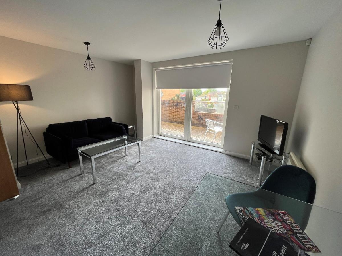 Century Wharf Apartments By Urban Space Cardiff Luaran gambar