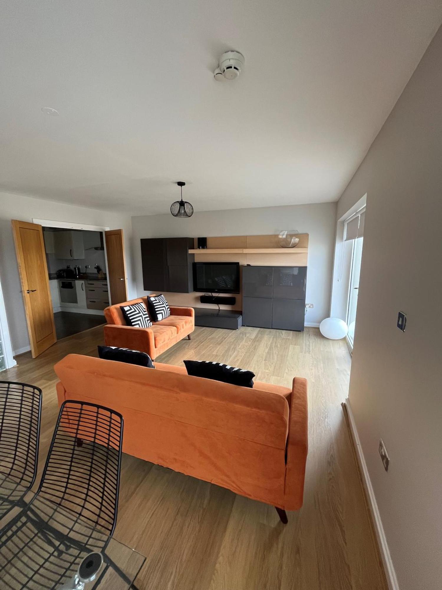 Century Wharf Apartments By Urban Space Cardiff Luaran gambar